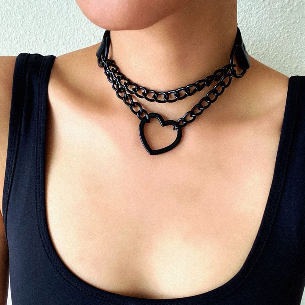 Black Heart Chain Choker